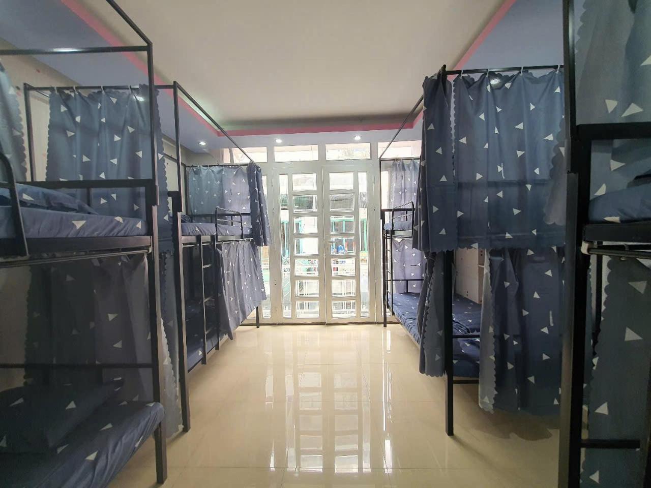 Sen Alley Dormitory Хошимин Экстерьер фото